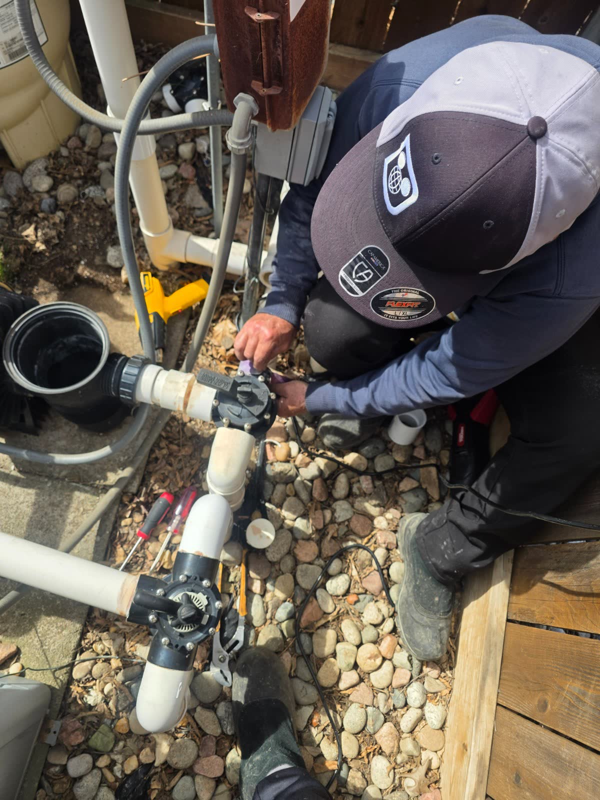 Pool leak detection inspection area example two
