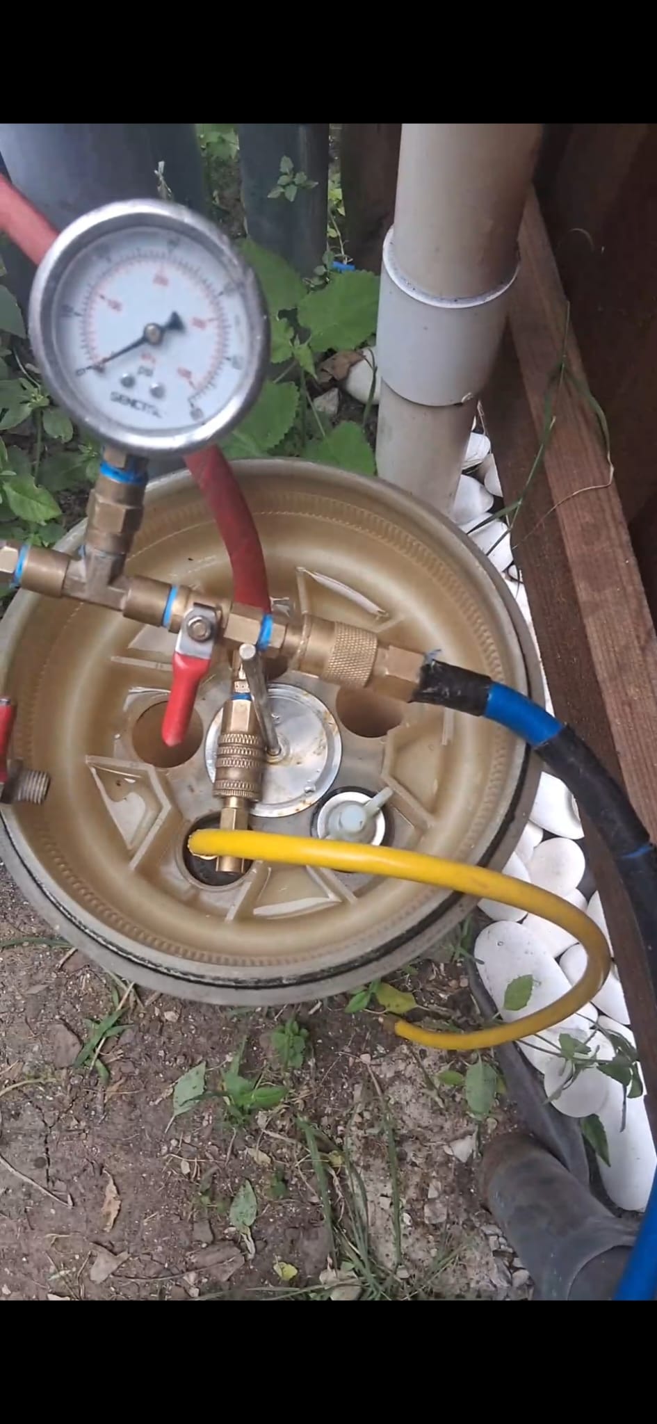 Pool leak detection inspection area example three